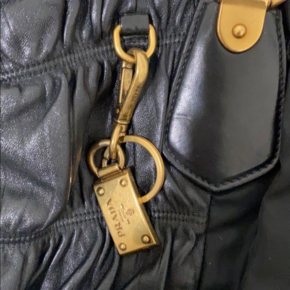 Authentic Prada bag - Picture 3 of 16